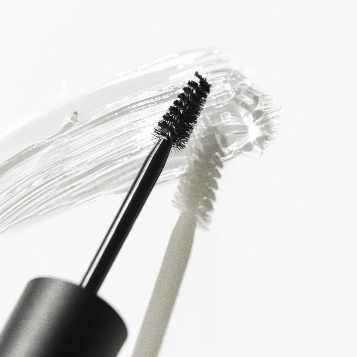 Koreanischer Augenbrauen-Fixierer mit Panthenol - Laka | MiiN Cosmetics