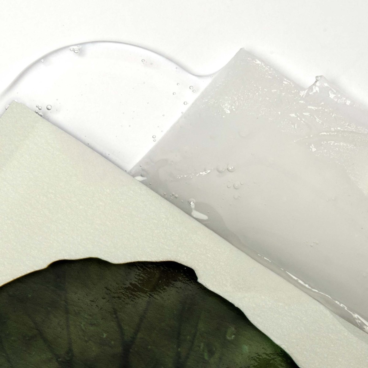 Calming Lotus Sheet Mask · Rovectin | MiiN Cosmetics